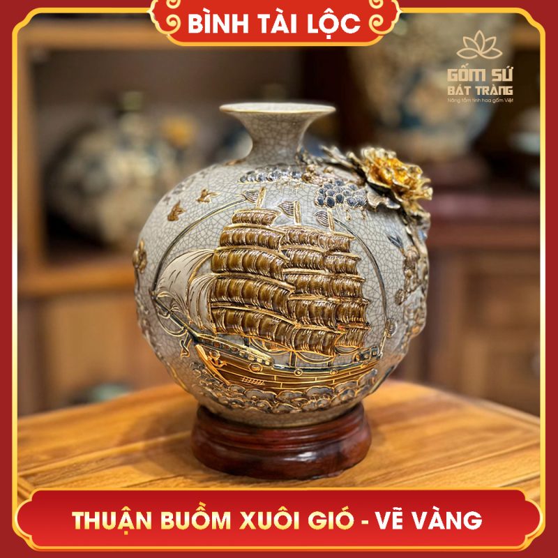 Bình tài lộc vẽ vàng Thuận Buồm Xuôi Gió H30 Bình tài lộc vẽ vàng Thuận Buồm Xuôi Gió tuyệt đối không được đặt ở những nơi thất thoát tiền bạc, như đối diện cửa ra vào, cửa chính. Việc này sẽ khiến tiền tài dễ dàng trôi đi, không ở lại với gia đình bạn lâu