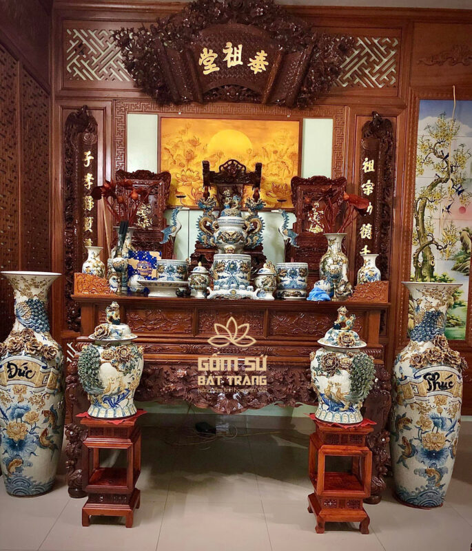 Bộ đồ thờ men rạn Từ Đường Bộ đồ thờ men rạn Từ Đường tại nhà chú Kháng ở Hải Phòng