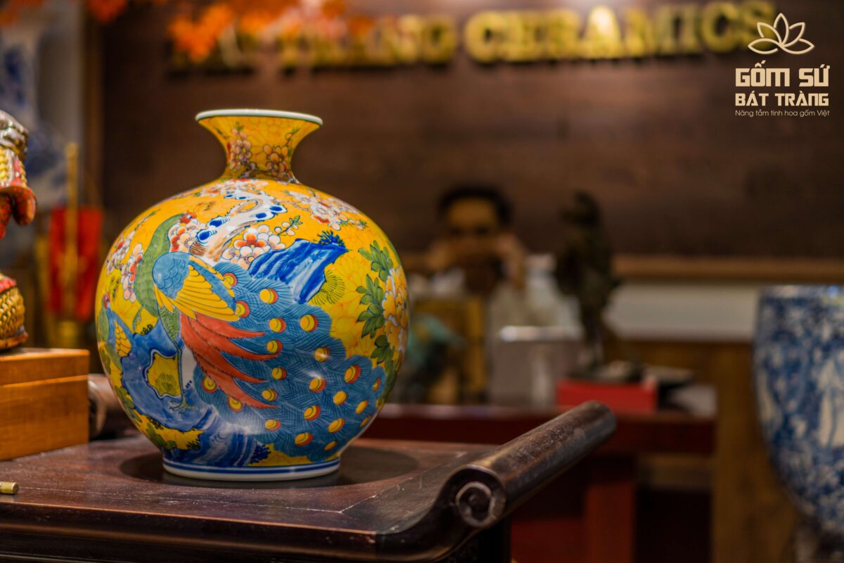 chon binh hut tai loc cho nguoi menh tho 18