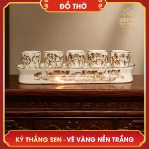 ky thang hoa sen ve vang nen trang 2