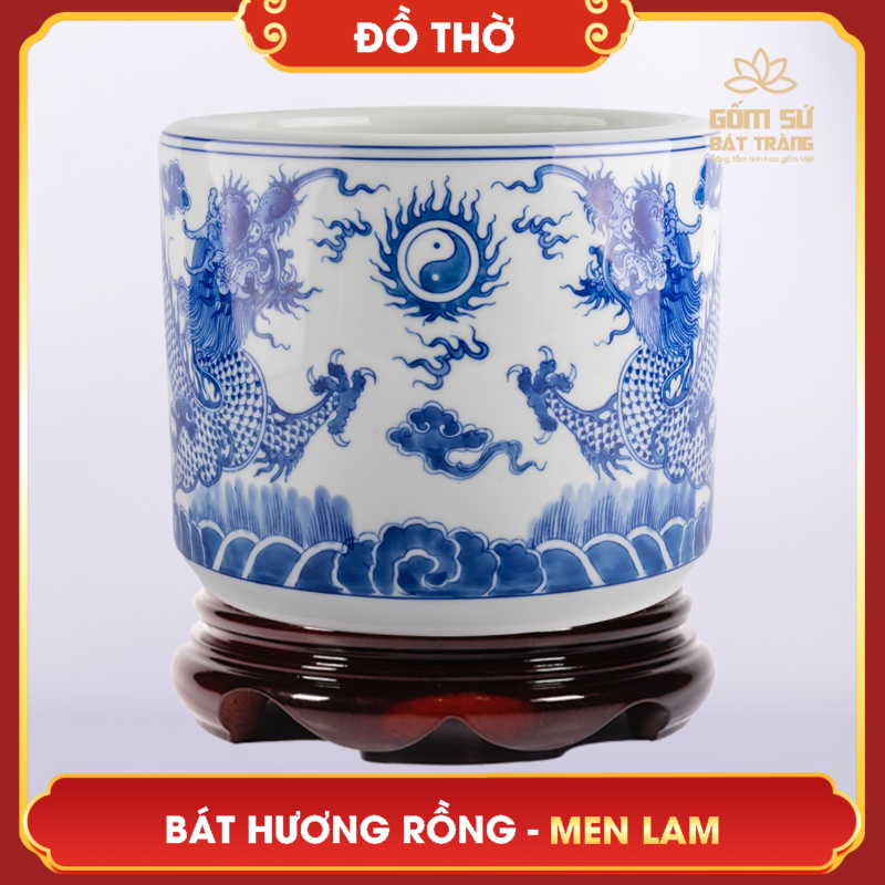 Bộ đồ thờ 10 món - Top 3 bộ phù trợ Gia Đạo An Khang Họa tiết rồng chầu nguyệt là một trong những họa tiết trang trí phổ biến nhất trong văn hóa Việt Nam. Họa tiết này tượng trưng cho sự uy quyền, sức mạnh, sự sung túc và may mắn.