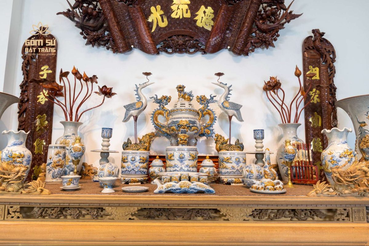 Bộ ngũ sự bằng gốm sứ - Tinh hoa nghệ thuật không gian thờ bo ngu su bang su 9