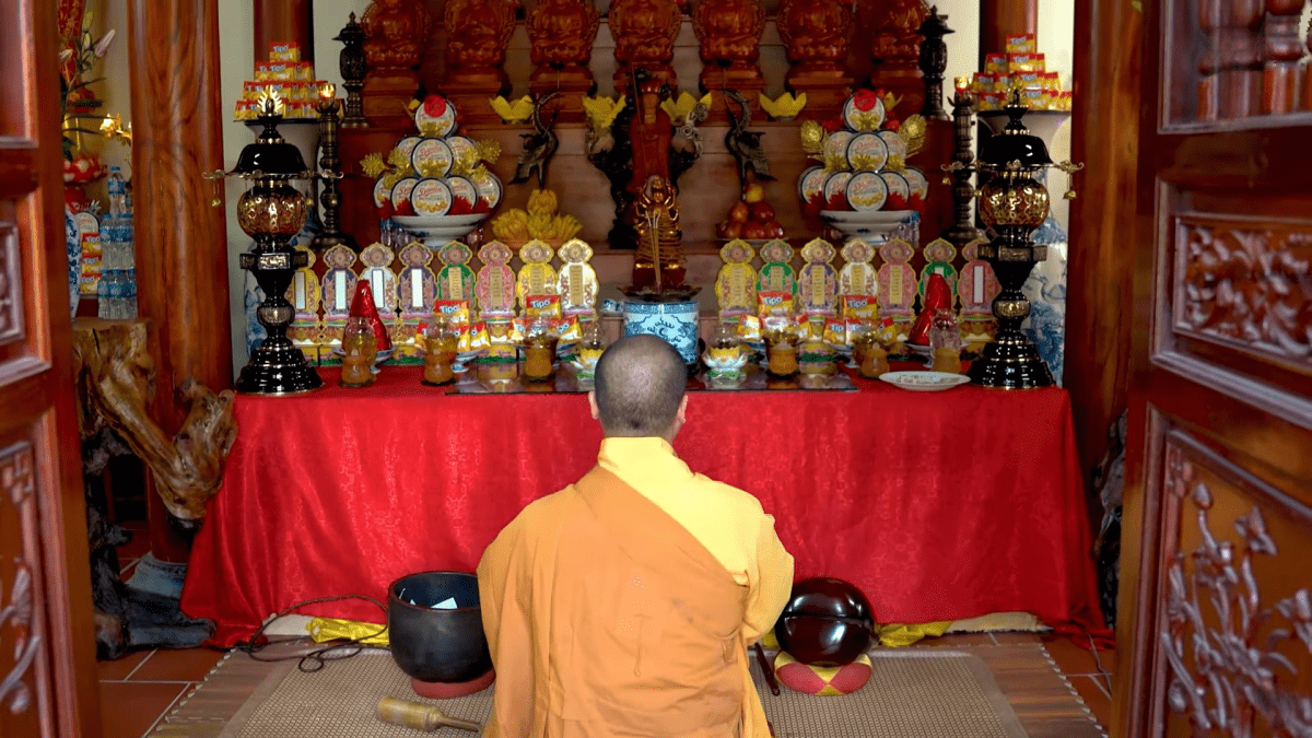 binh hut tai loc cho nguoi menh moc 32