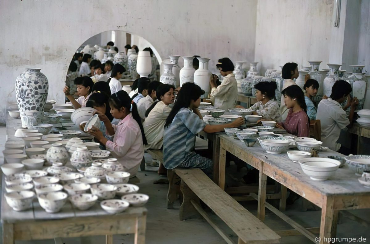 Bình tài lộc vẽ vàng Sen Phú Quý H30 binh hut tai loc gom bat trang 12