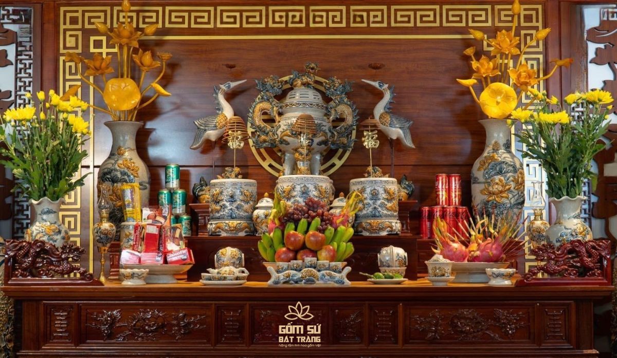 Sơ Đồ Bài Trí Bàn Thờ & Cách Sắp Xếp Đồ Thờ Đúng Chuẩn Phong Thủy so do bai tri ban tho gia tien 4
